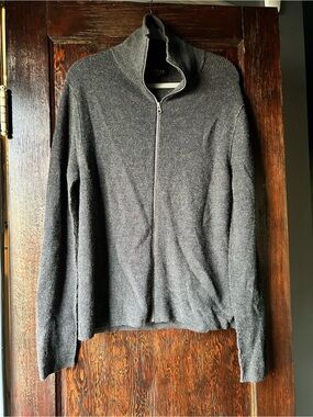 Velvet by Graham & Spencer Gray Full Zip Sweater Size Medium